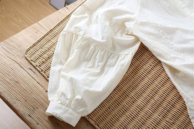 Jacquard Embroidery Balloon-Sleeve Blouse