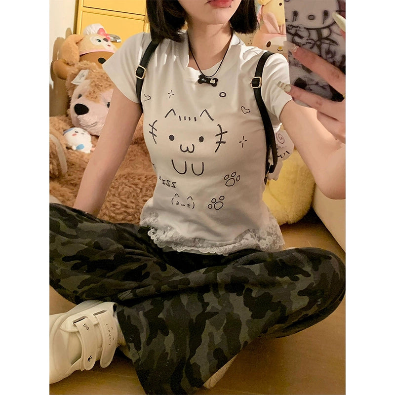 Subculture Cat-Print Lace-Hem Crop Tee