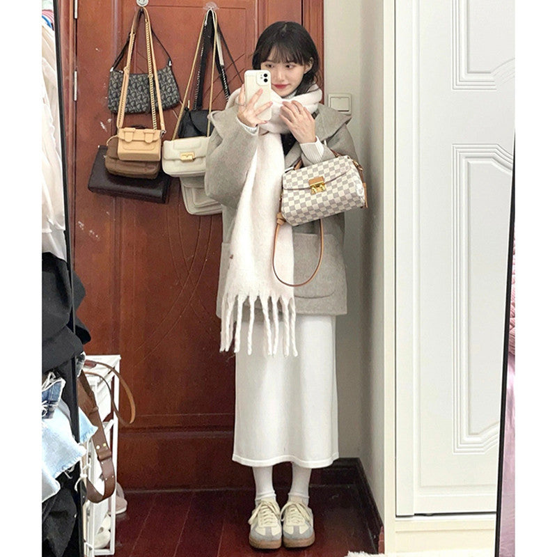 Small Hepburn Tweed Horn Buckle Coat