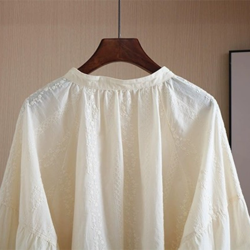Jacquard Embroidery Balloon-Sleeve Blouse