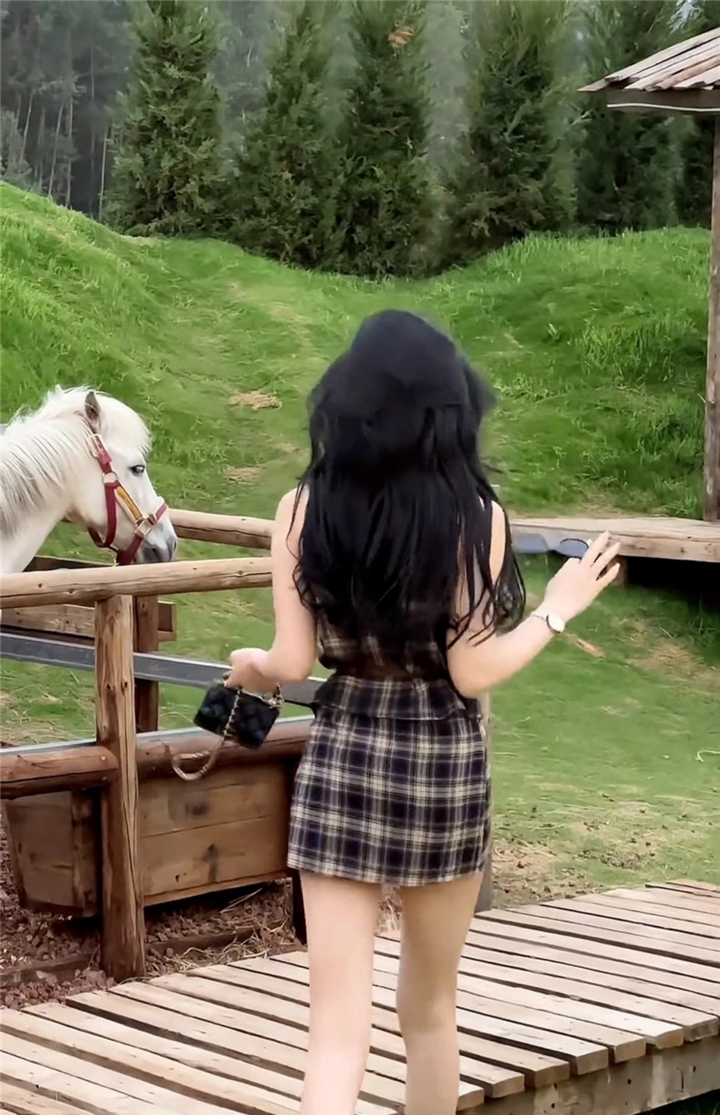 Khaki British-Style Plaid Shoulder Set