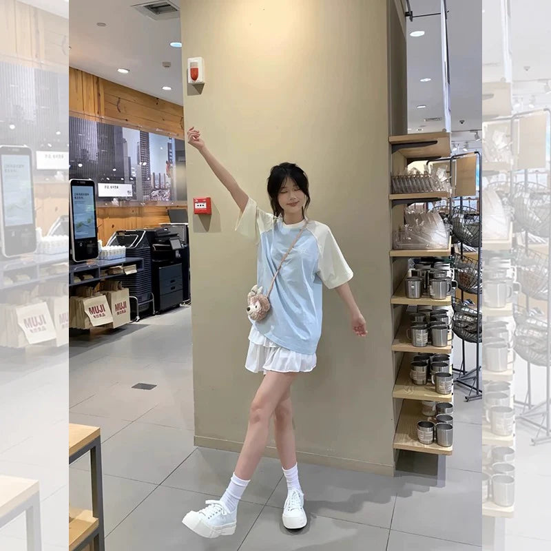 Contrasting Raglan Cotton Short-Sleeve Tee - kawaii-inspired outfit in pastel colors - 47684961