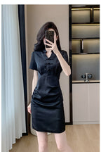 New Chinese-Style Women’s 2026 Petite Dress with Traditional Chinese Retro Buckle Design Slim Fit Black Dress