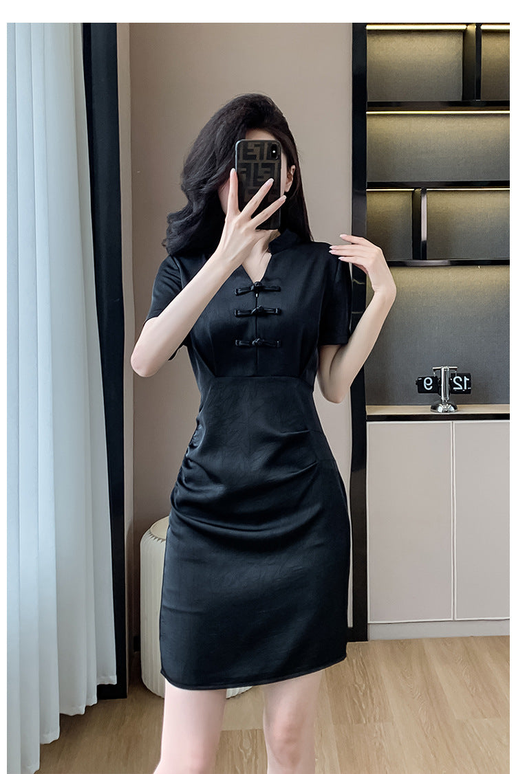 New Chinese-Style Women’s 2026 Petite Dress with Traditional Chinese Retro Buckle Design Slim Fit Black Dress