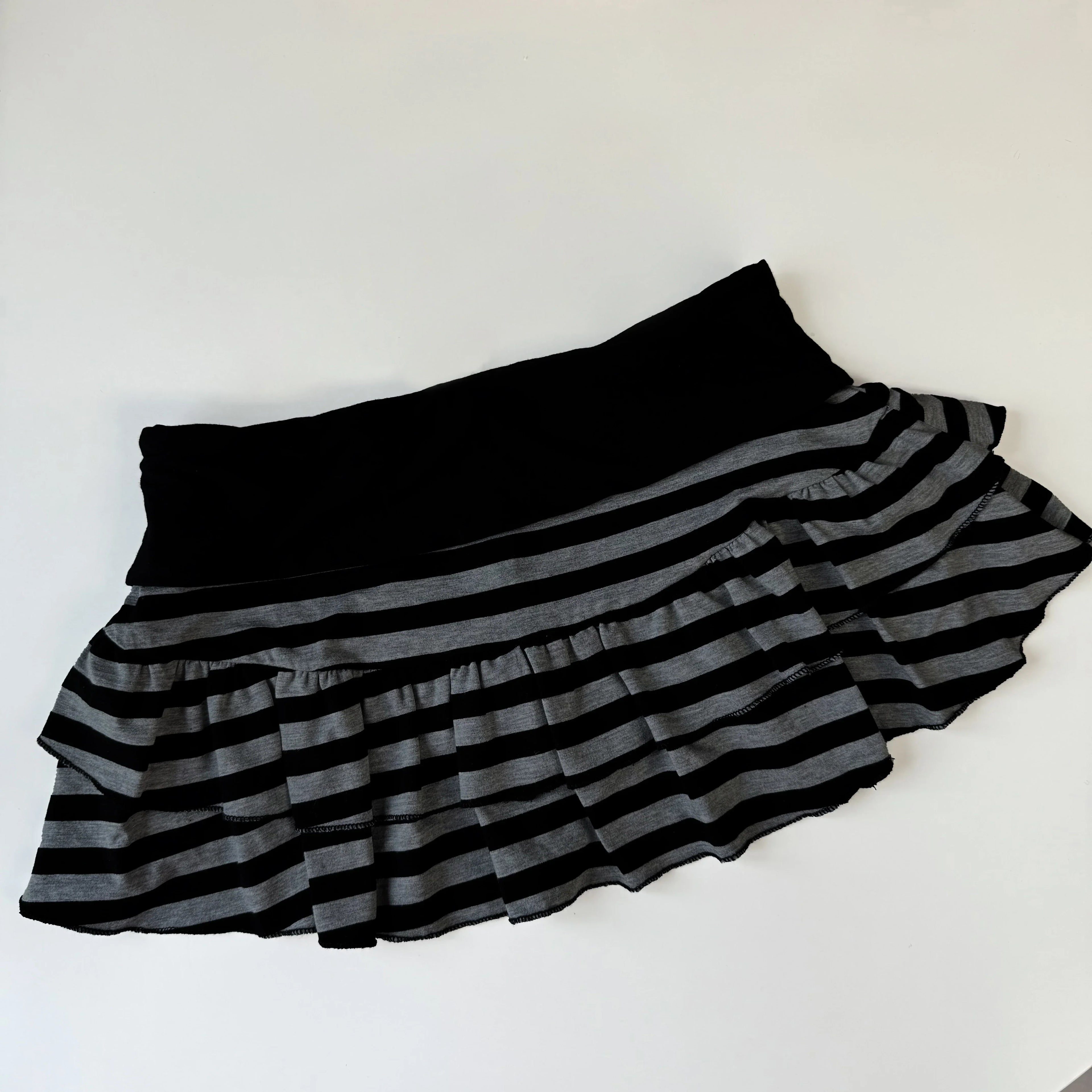 Cute sweet millennium Spice Girls lace mini skirt Trendy elegant Vintage Harajuku skirt subculture fashionable female
