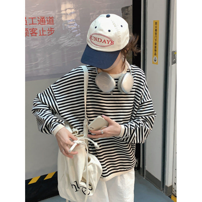 Striped Oversized K-Fashion Sweatshirt - kawaii-inspired outfit in pastel colors - 2770087